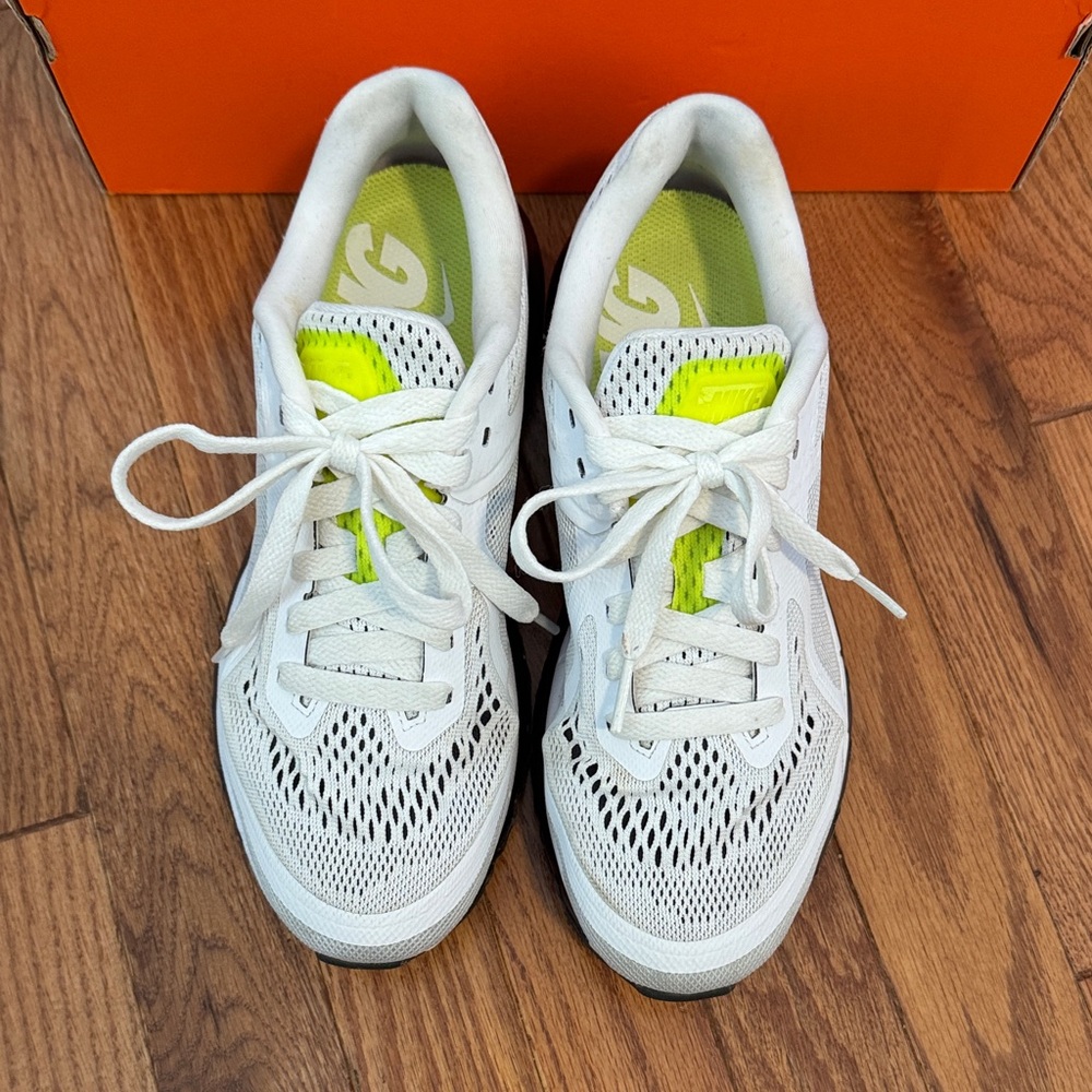 Nike Women Air Max White, Black & Neon Green